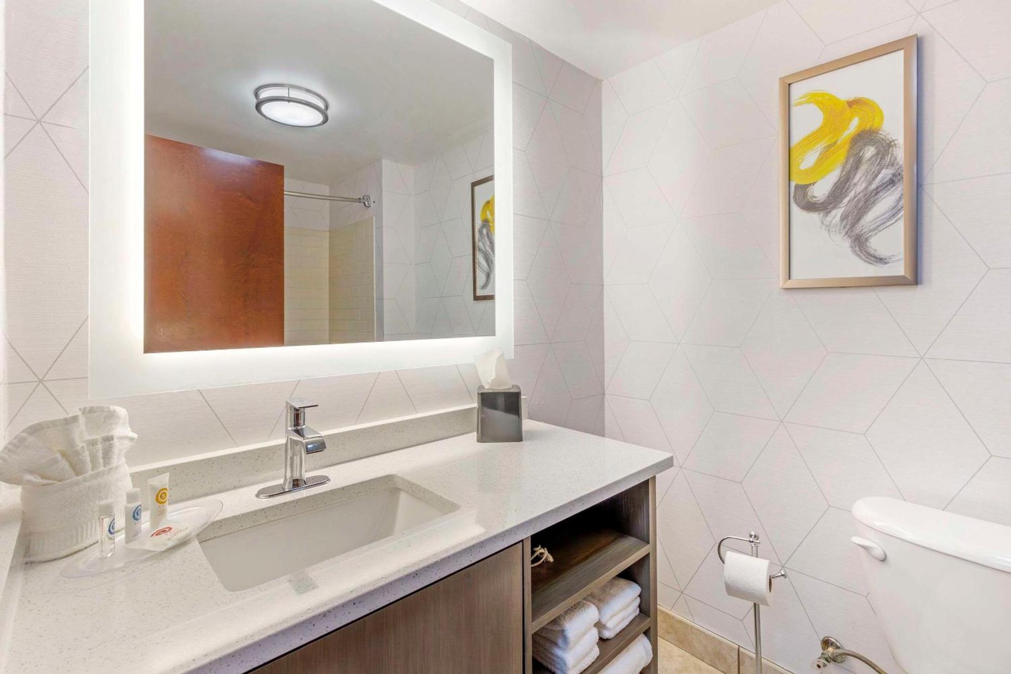 Comfort Suites Whitsett - Greensboro East Dış mekan fotoğraf