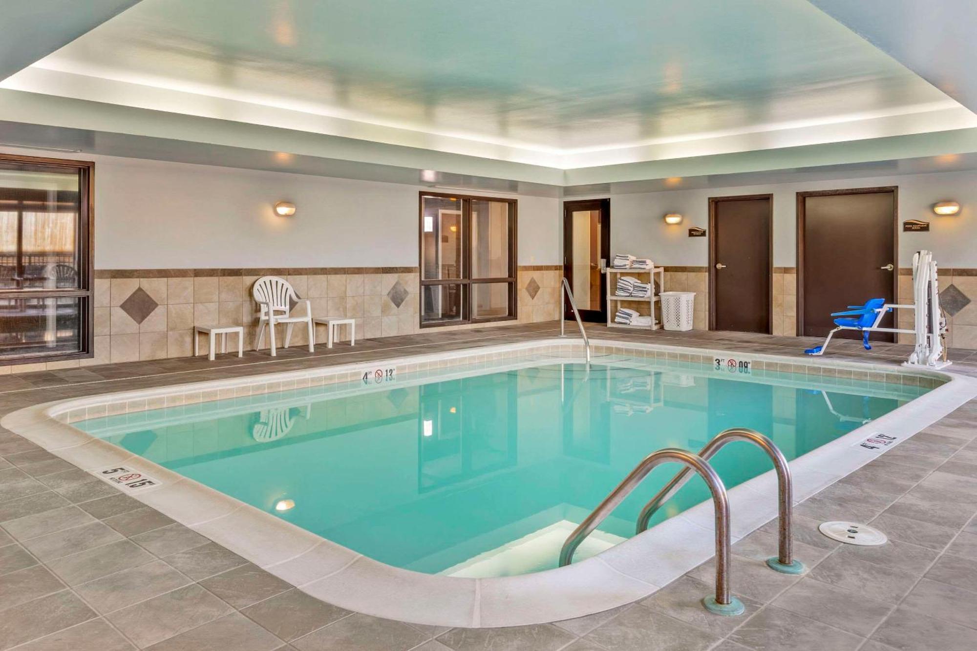 Comfort Suites Whitsett - Greensboro East Dış mekan fotoğraf