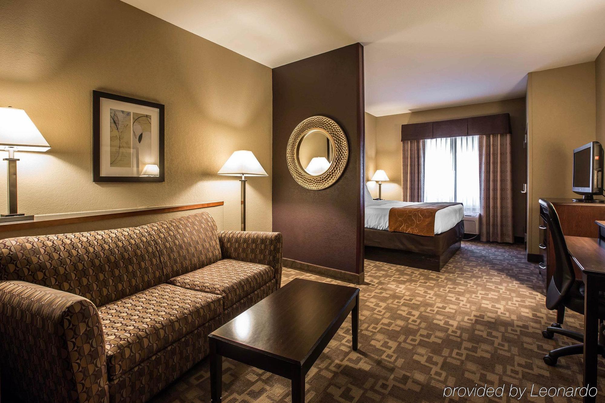 Comfort Suites Whitsett - Greensboro East Dış mekan fotoğraf